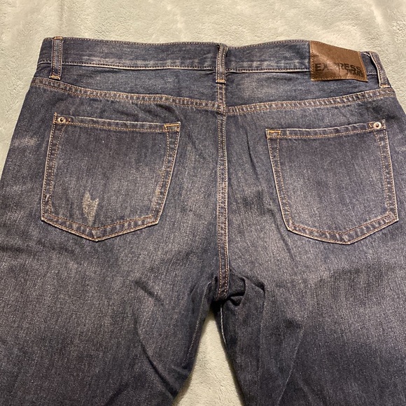 New Express jeans distressed - Picture 7 of 8